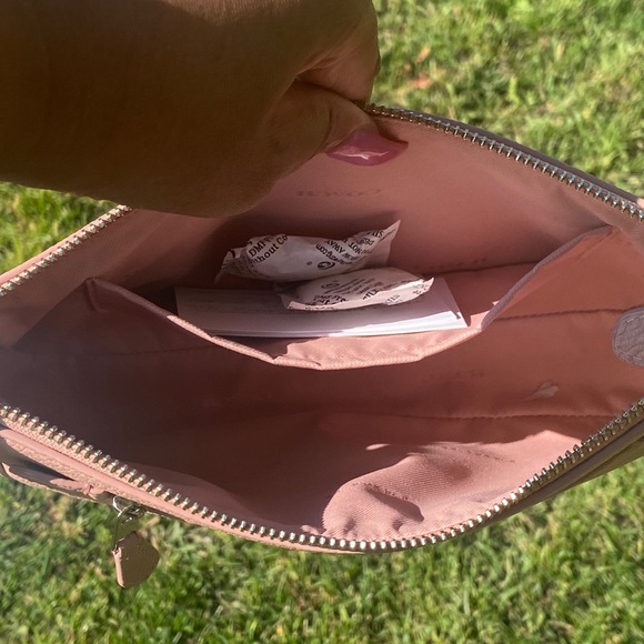 COACH Light pink purse , NWT - Picture 12 of 16